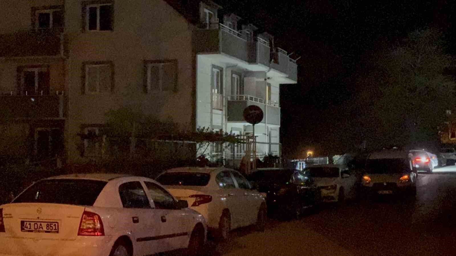 Evinde ölü bulunan şahıs eski eşi ve çocuklarına not bırakmış
