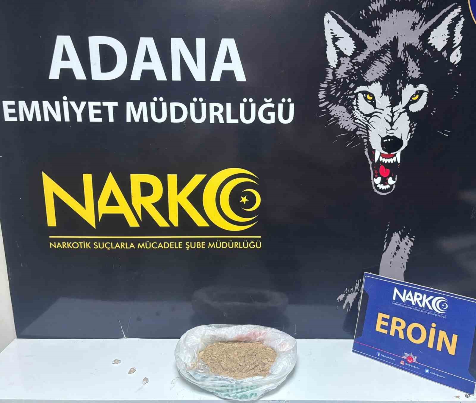 Evindeki sandıktan 814 gram eroin çıktı, "Satmıyorum, kullanıcıyım" dedi

