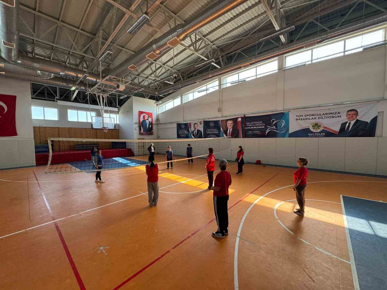 Evinin sultanları, bu kez parkede ter döktü
