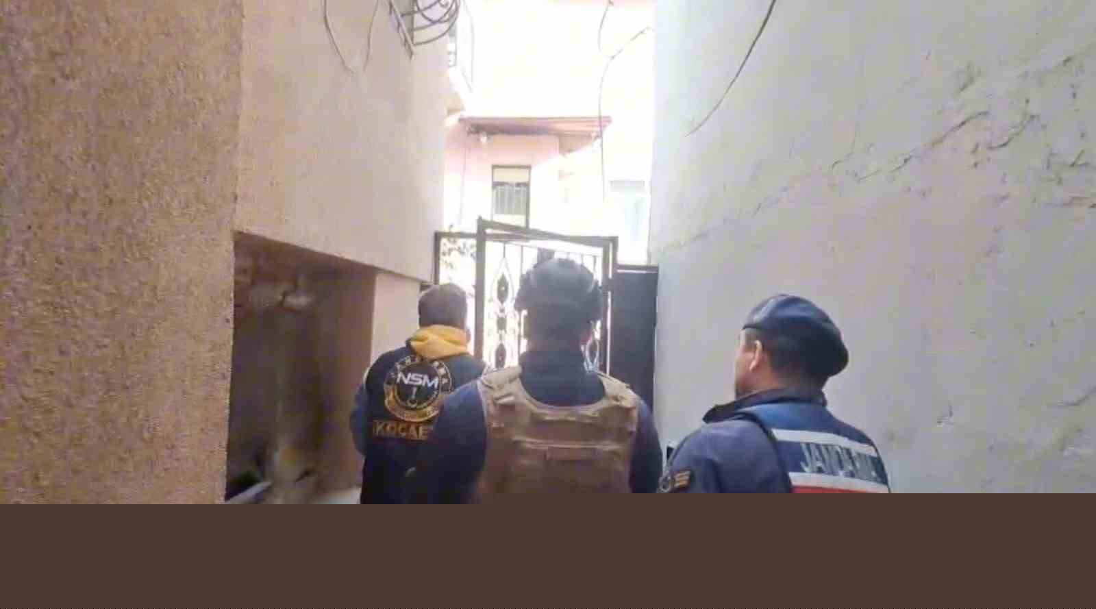 Evleri uyuşturucu serasına, tuvaletleri laboratuvara çevirmişler: 36 gözaltı
