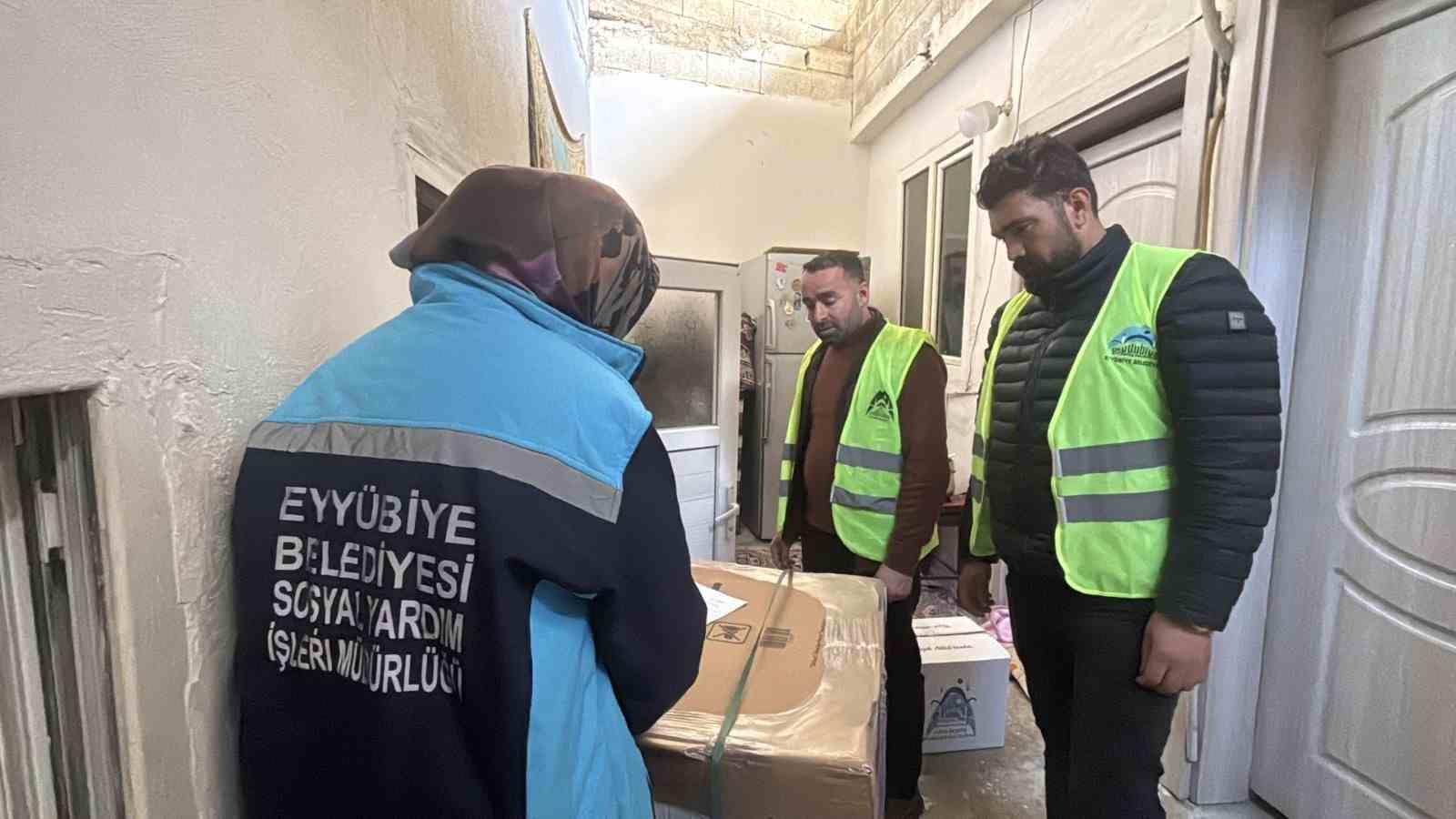 Eyyübiye’de 25 bin aileye yardım kolisi
