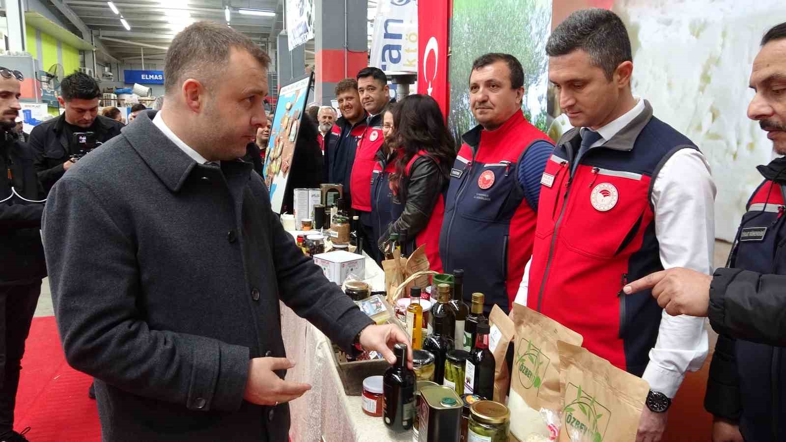 Ezine’de 3. Gıda, Hayvancılık ve Tarım Teknolojileri Festivali’ne yoğun ilgi
