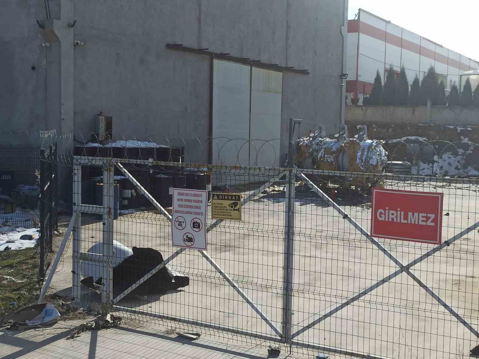 Fabrikada gaz tankı patladı: 4 işçi yaralandı
