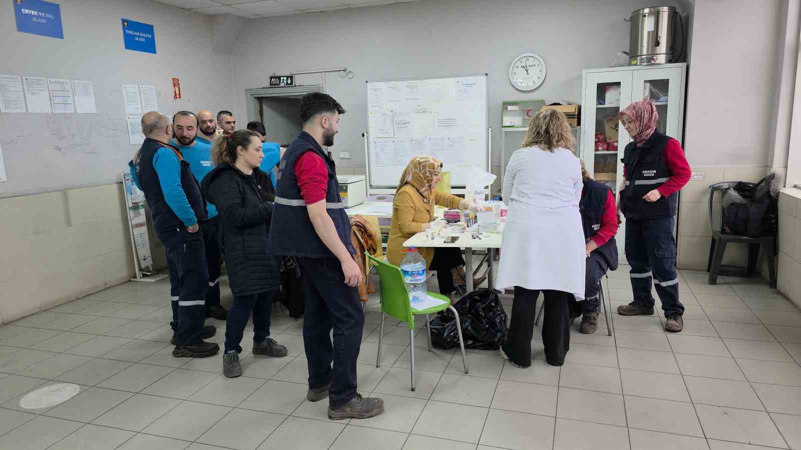 Fabrikalar sağlık merkezine dönüştü, hastaneye gitmeye gerek kalmadı
