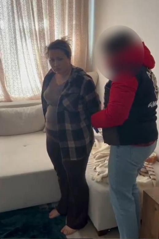 Farklı unvanlarla vatandaşları dolandıran kadın tutuklandı
