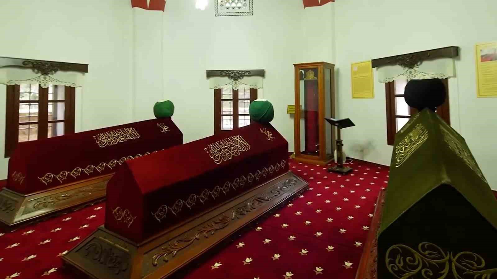 Fatih Sultan Mehmet’in emaneti: Akşemseddin Türbesi

