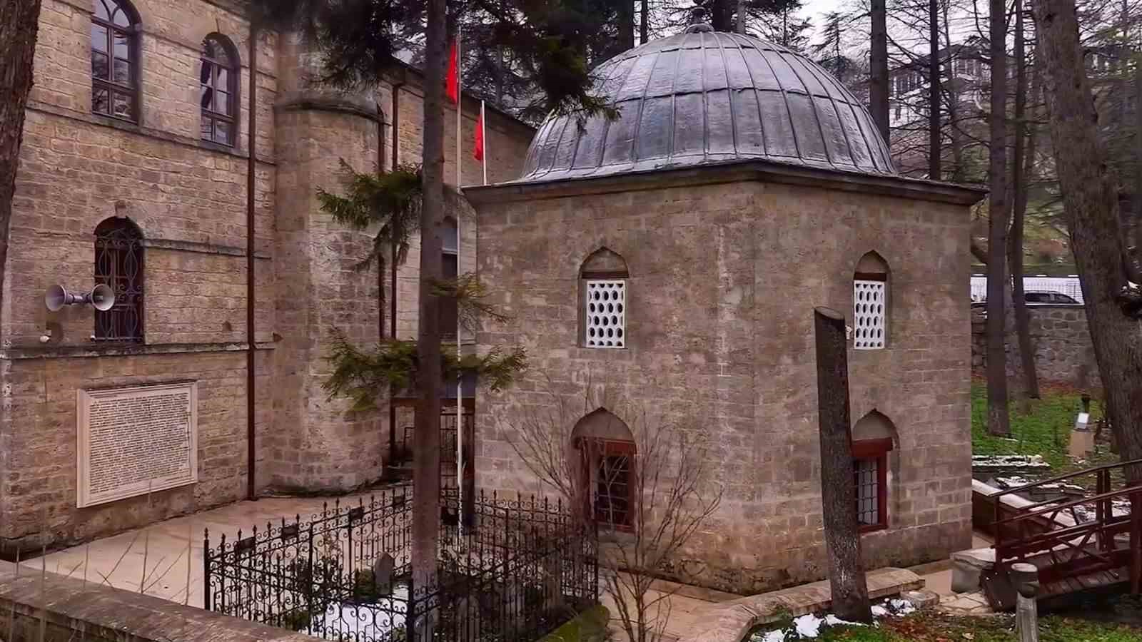 Fatih Sultan Mehmet’in emaneti: Akşemseddin Türbesi
