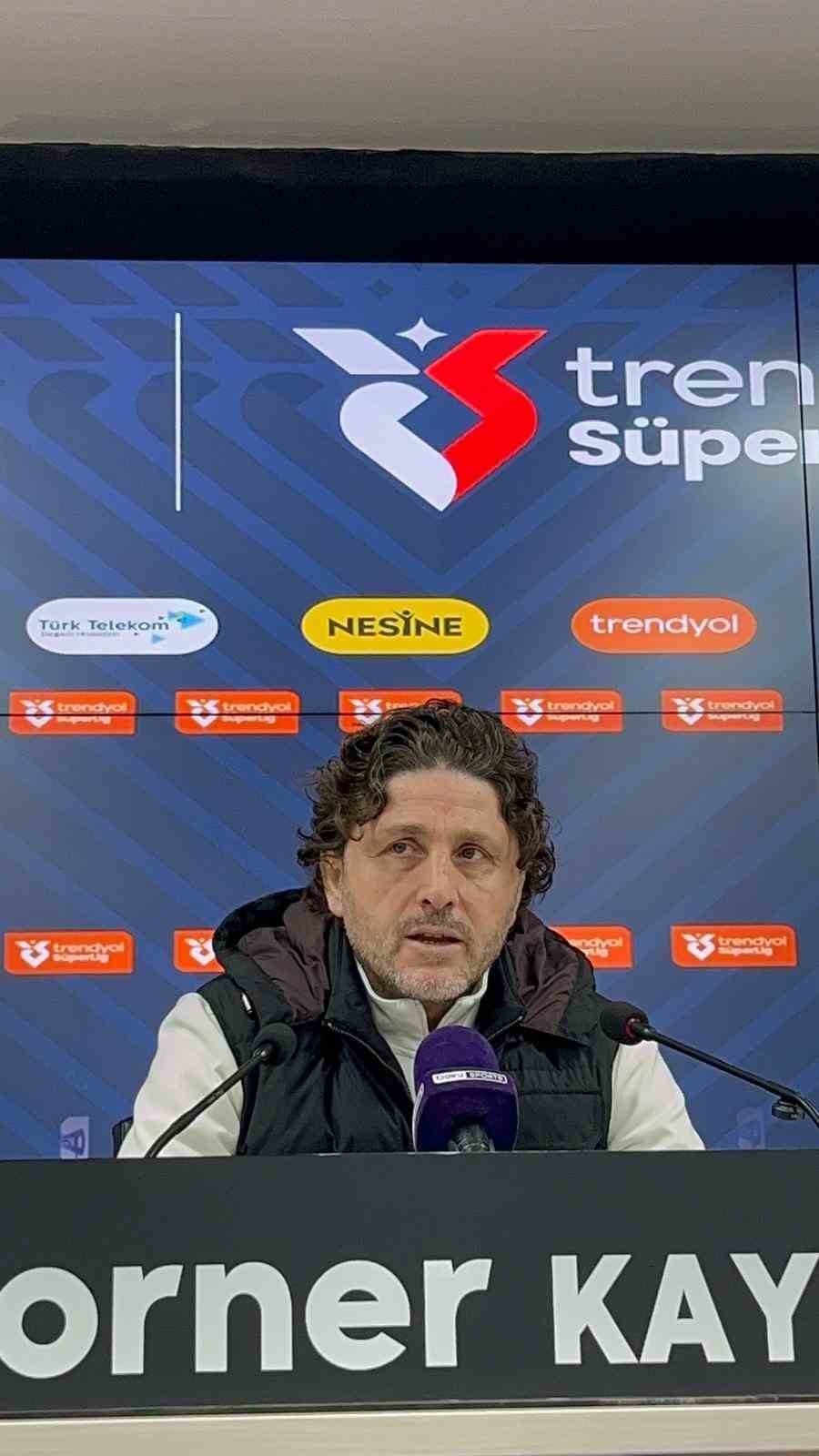 Fatih Tekke: "Kazanmamız gereken bir maçı kazandık"
