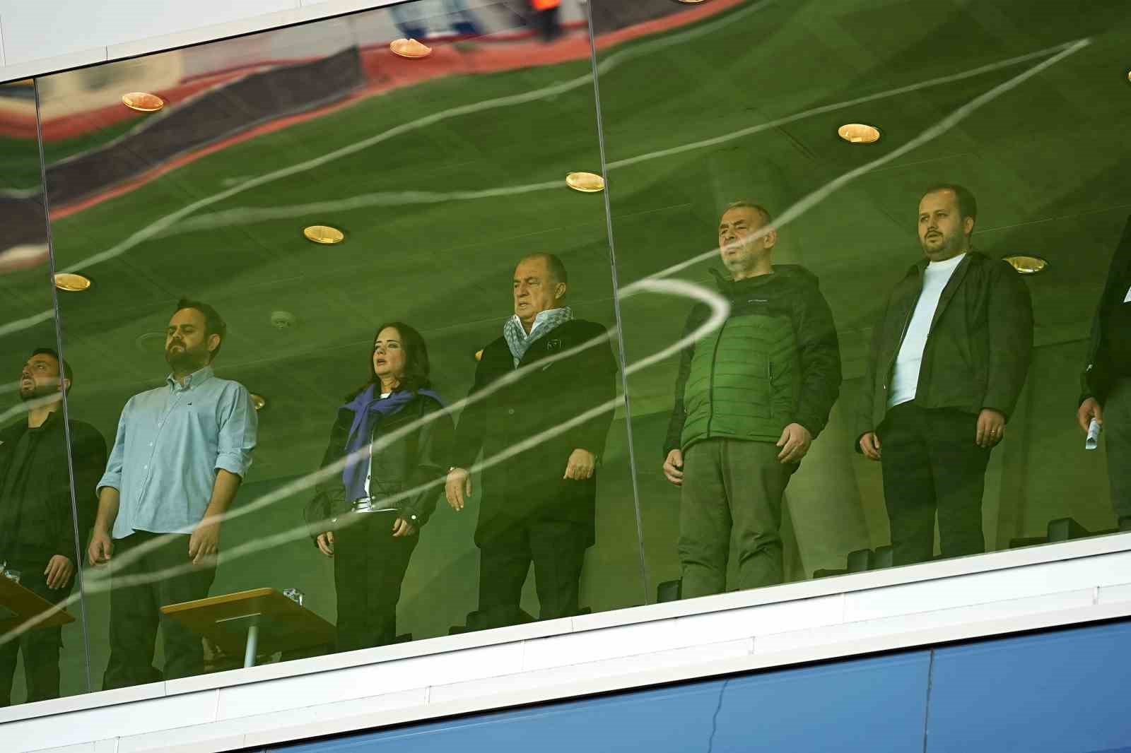 Fatih Terim, Levent Şahin’i ilk maçında yalnız bırakmadı
