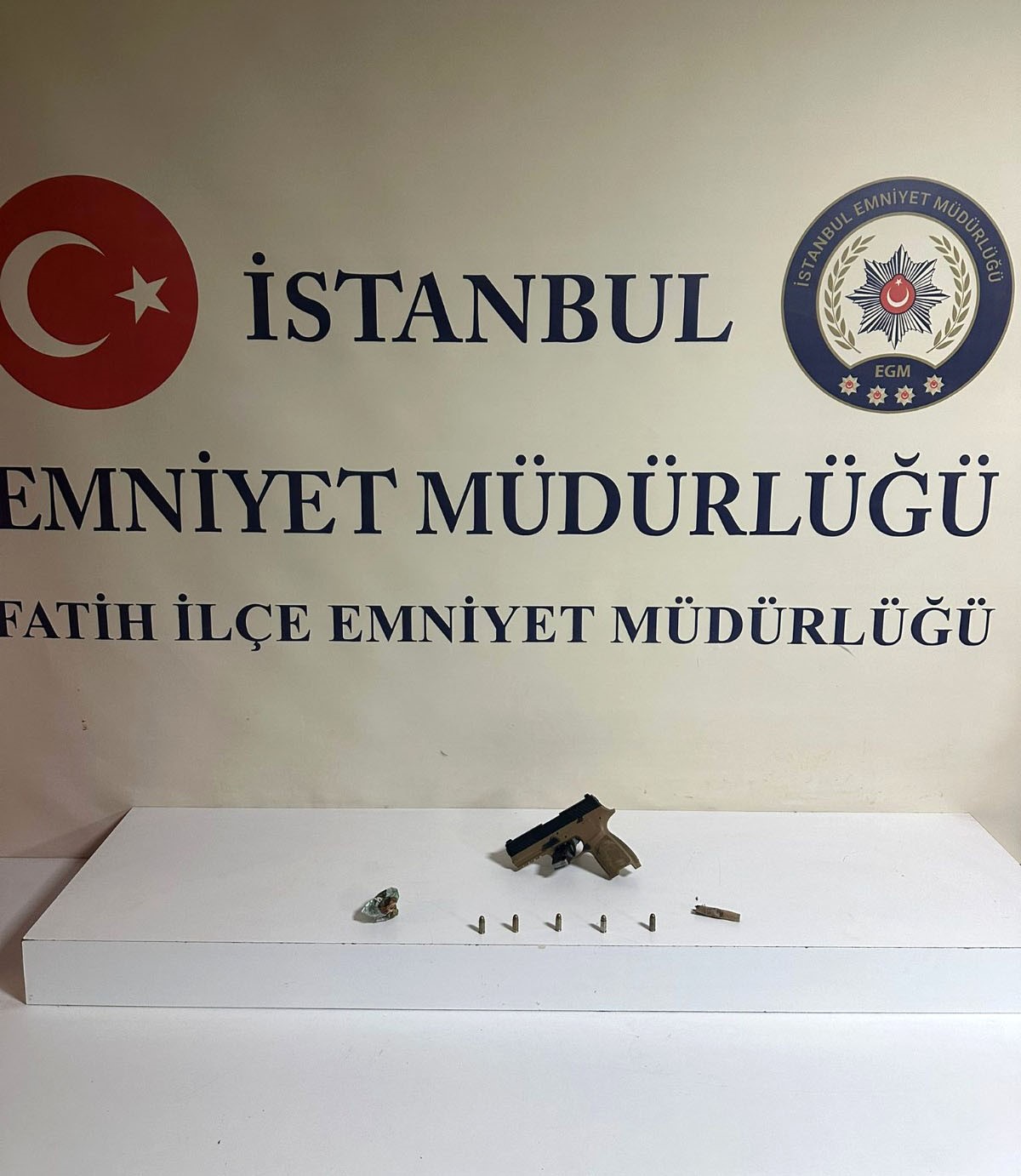 Fatih’te alacak verecek kavgası: 2 şüpheli yakalandı
