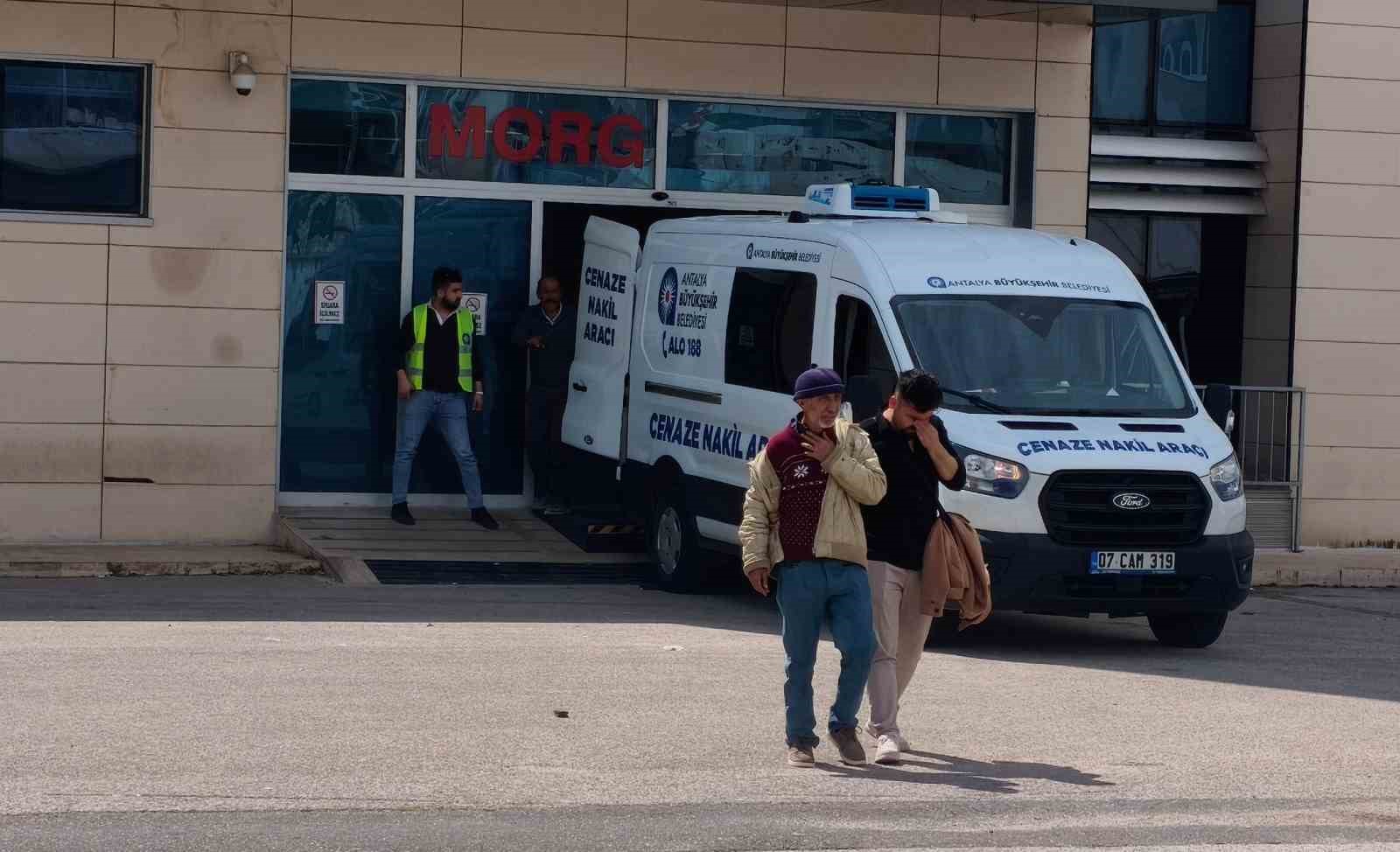 Feci kazada hayatını kaybeden gençlerin cenazeleri gözyaşları içinde teslim alındı
