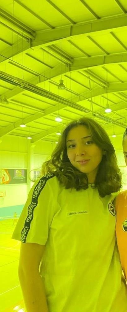 Feci kazada hayatını kaybeden Zeynep Naz’ın ardından, sürücünün babasından dikkat çeken açıklama: "Yanlış davayı geri çektik"
Feci kazada hayatını kaybeden Zeynep Naz’ın ardından, sürücünün babasından dikkat çeken açıklama: "Yanlış davayı geri çektik"