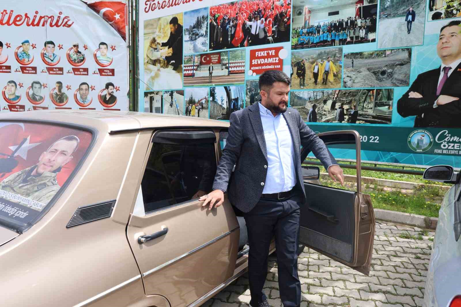 Fekeli gaziden Kaymakam Yılmaz’a, Ferdi Tayfur’un "Hatıran Yeter" şarkısıyla teşekkür
