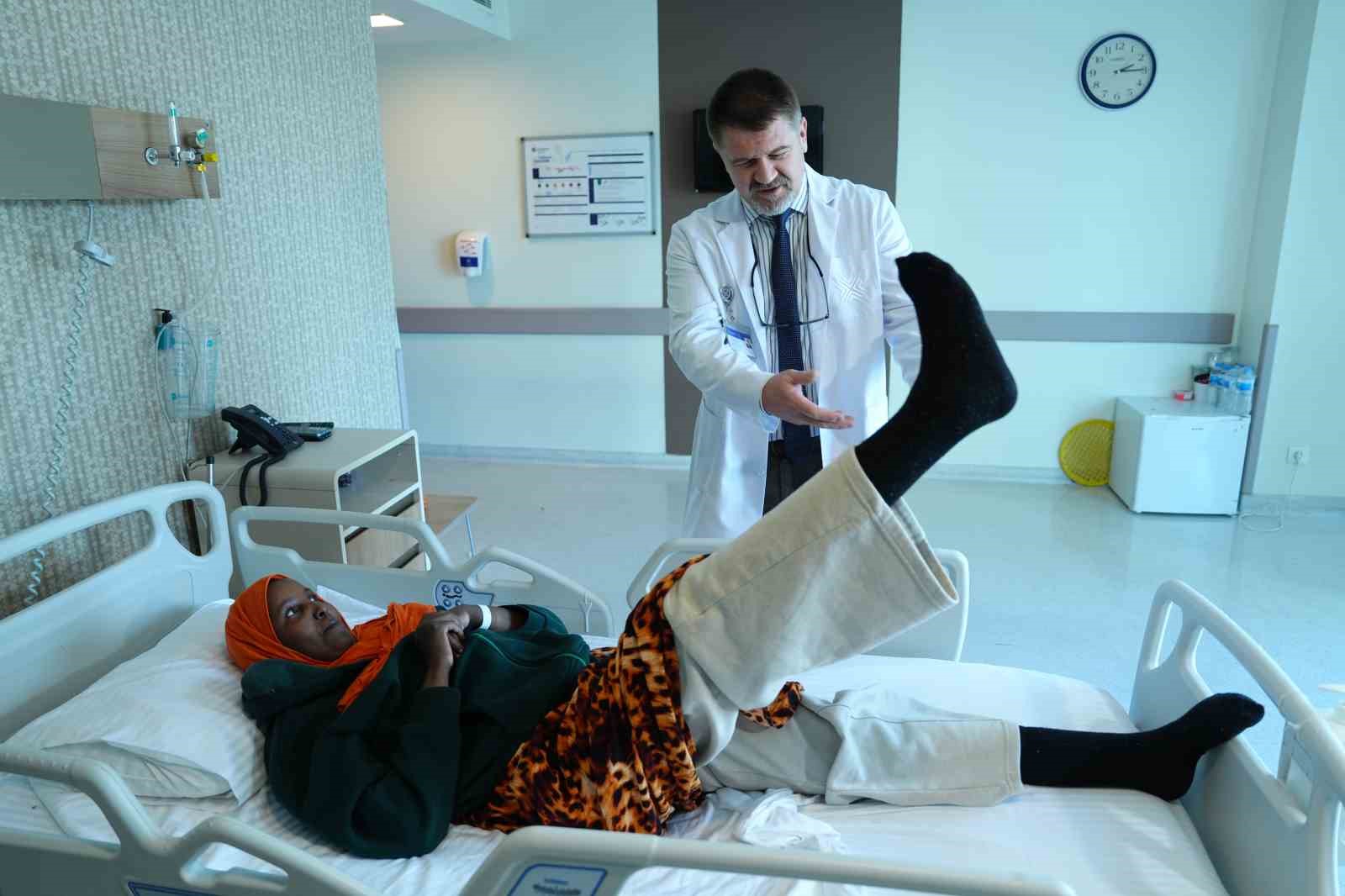 Felçli olarak geldi, ilk adımlarını Türkiye’de attı
