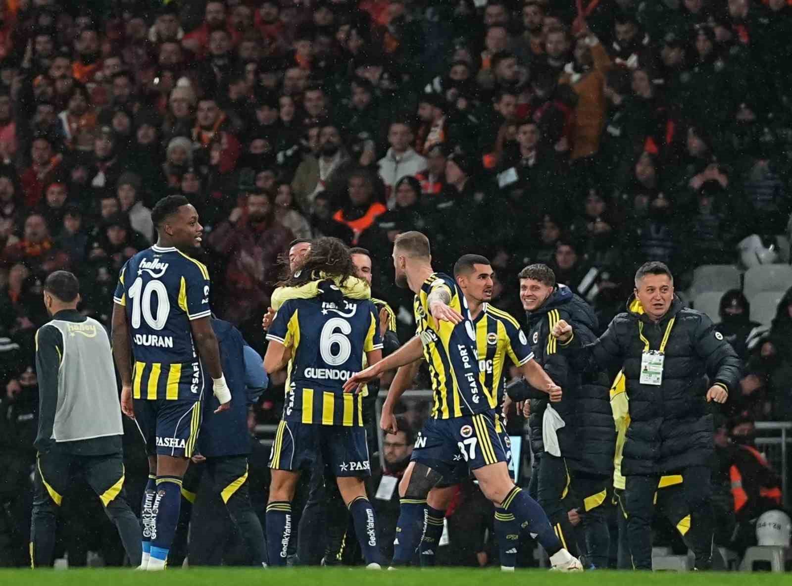 Fenerbahçe, 4. kez Süper Kupa’yı kazandı
