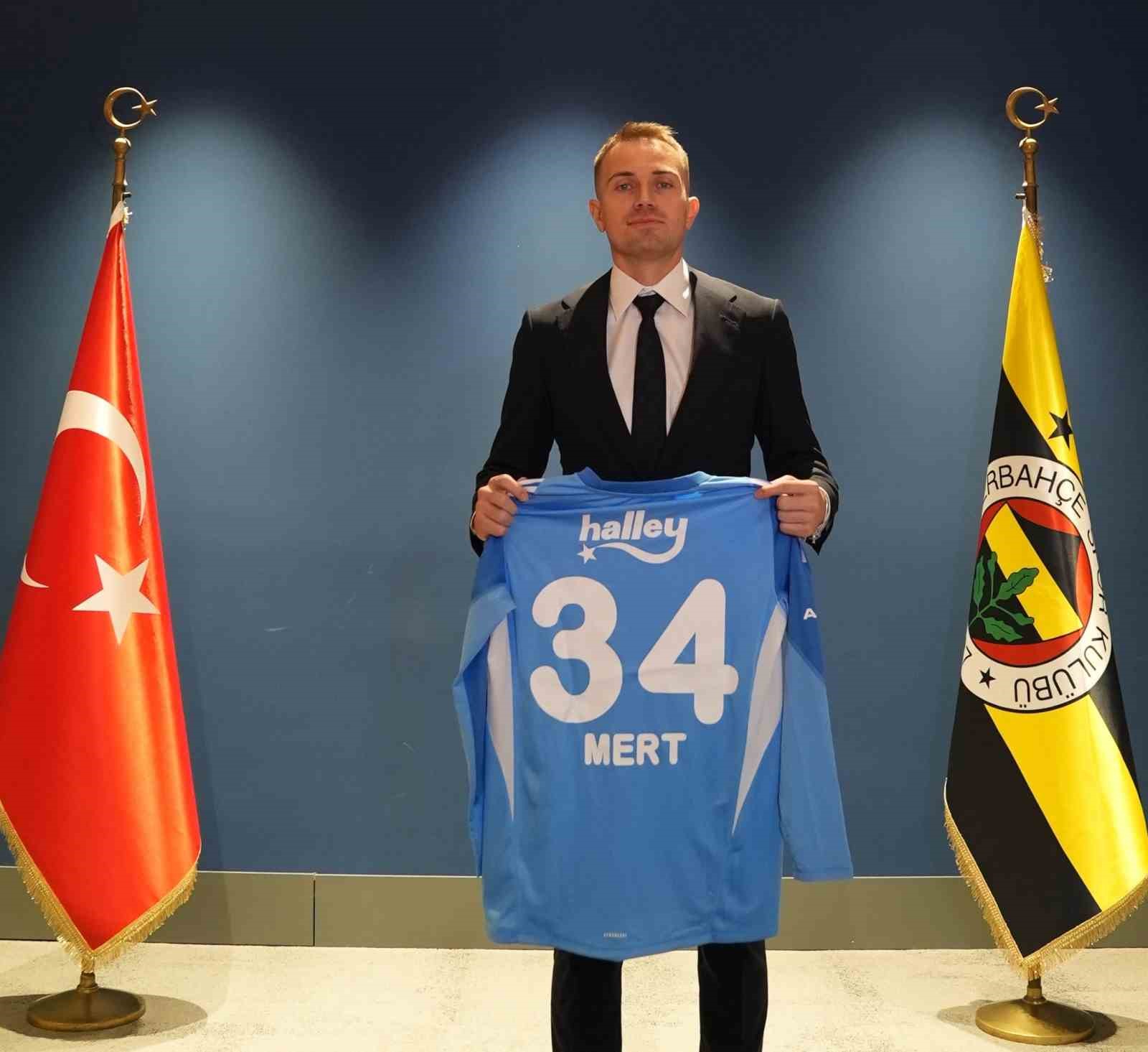 Fenerbahçe, 5 futbolcu transfer etti
