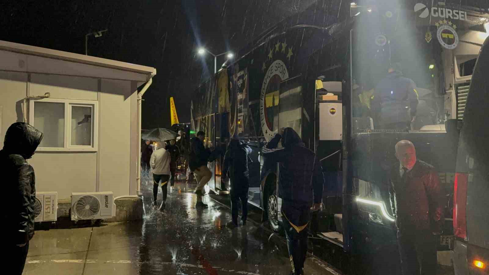 Fenerbahçe, Alanya’da
