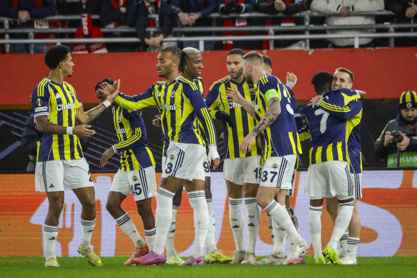 Fenerbahçe, Aston Villa’yı konuk edecek
