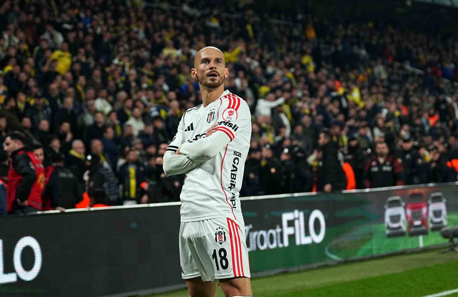 Fenerbahçe-Beşiktaş derbilerinde yabancı golcüler ön planda
