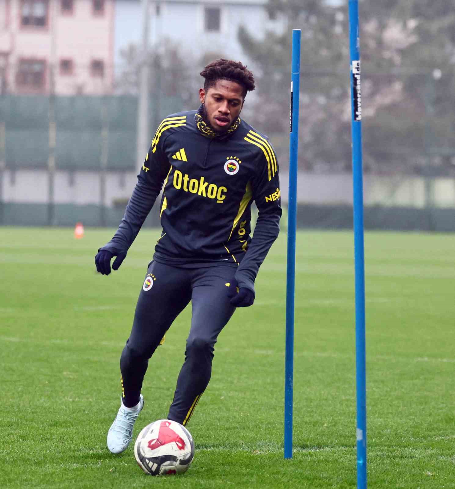 Fenerbahçe, Beşiktaş maçı hazırlıklarına başladı
