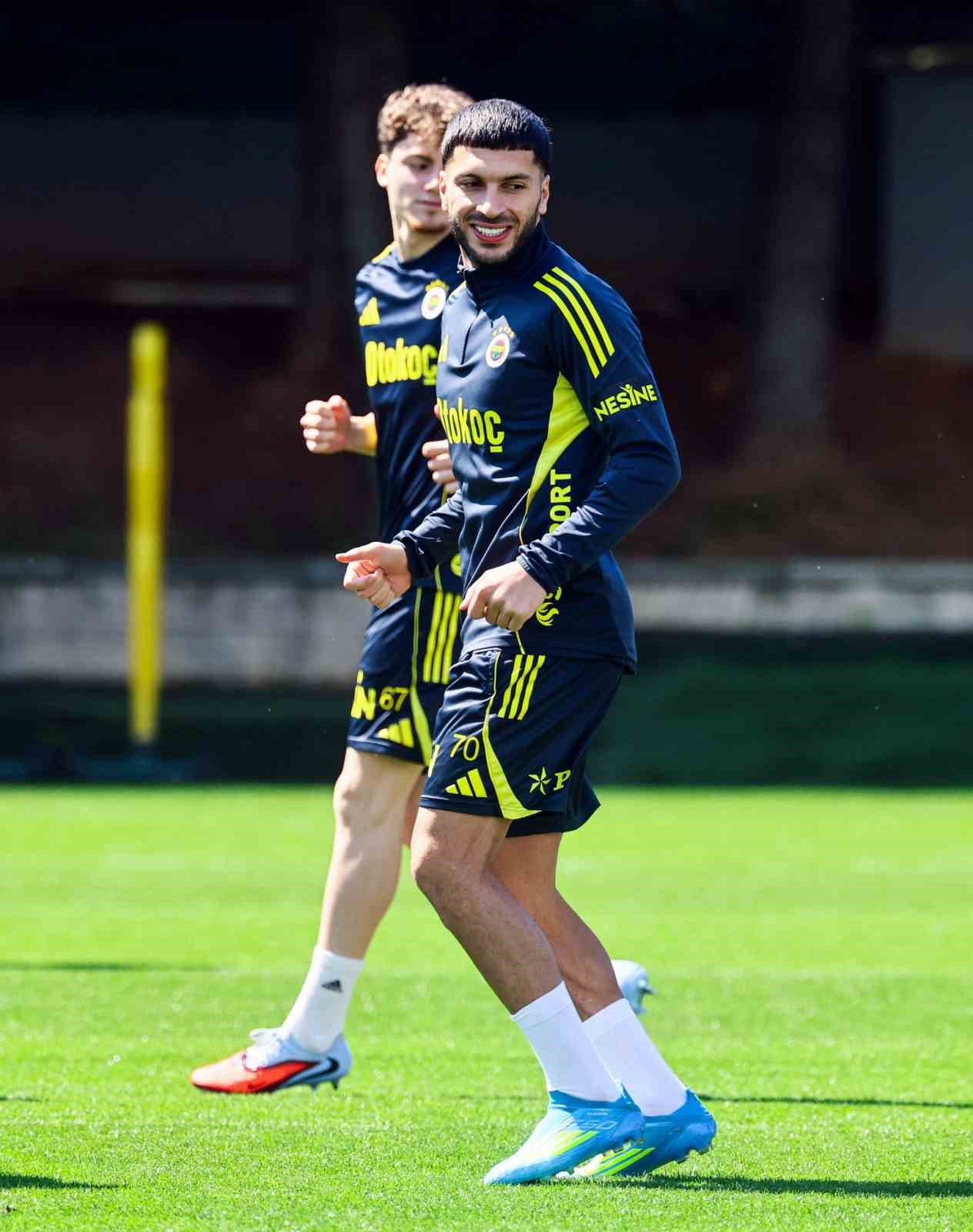 Fenerbahçe, Çaykur Rizespor maçı hazırlıklarına başladı
