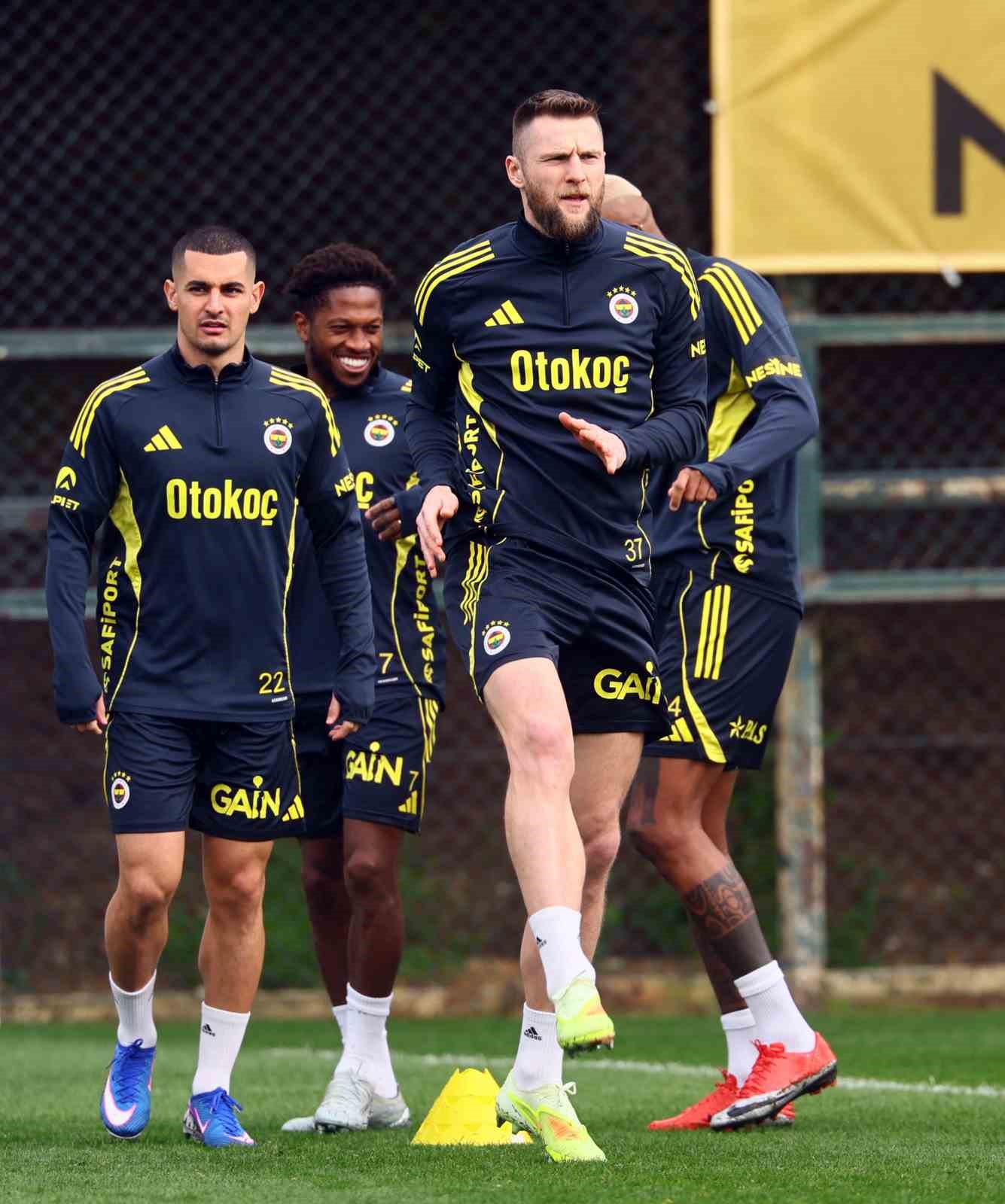 Fenerbahçe, Çaykur Rizespor maçı hazırlıklarını tamamladı
