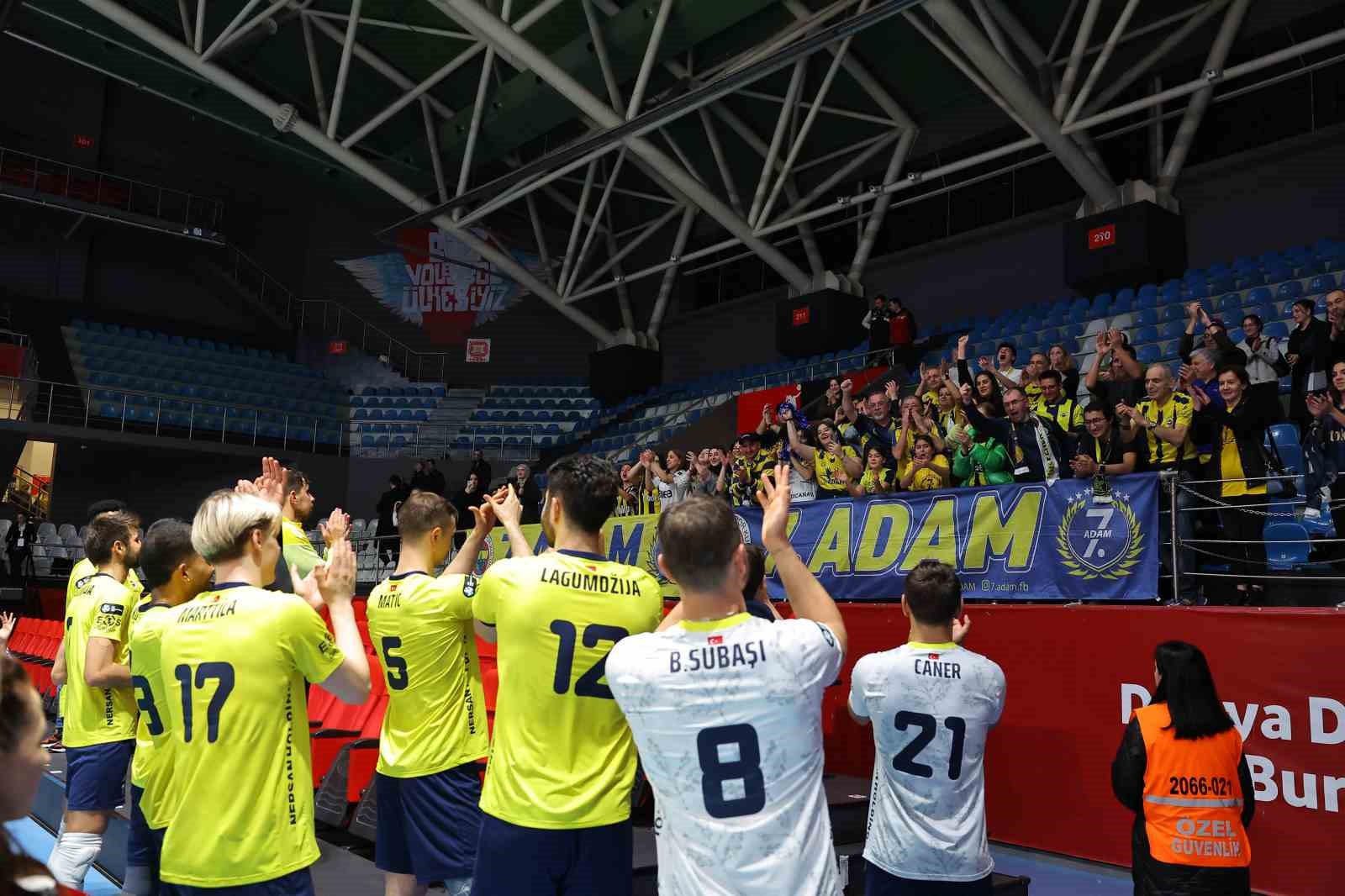 Fenerbahçe, CEV Kupası’nda 8’li Finaller Turu’na yükseldi
