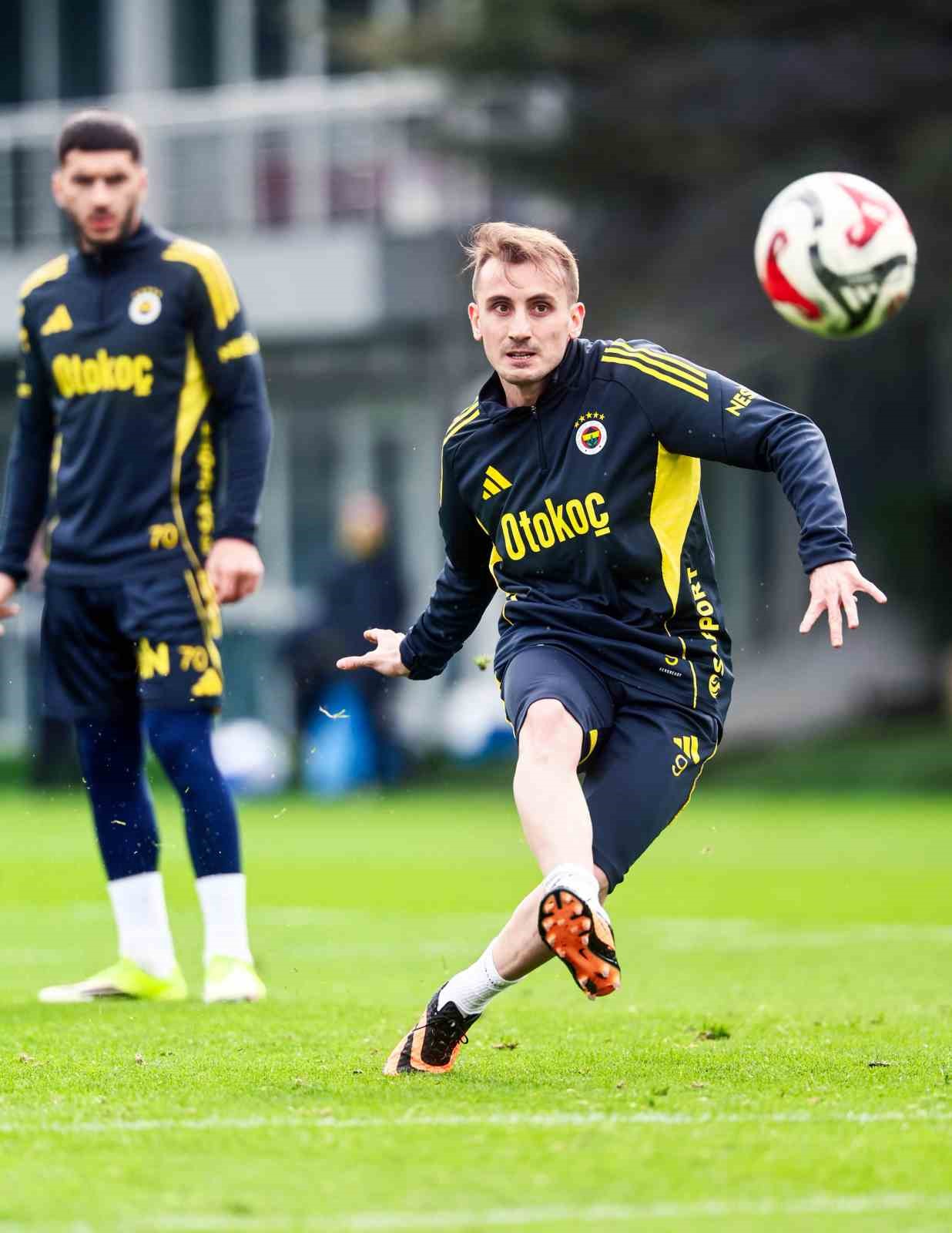 Fenerbahçe, Erzurumspor FK maçı hazırlıklarını tamamladı
