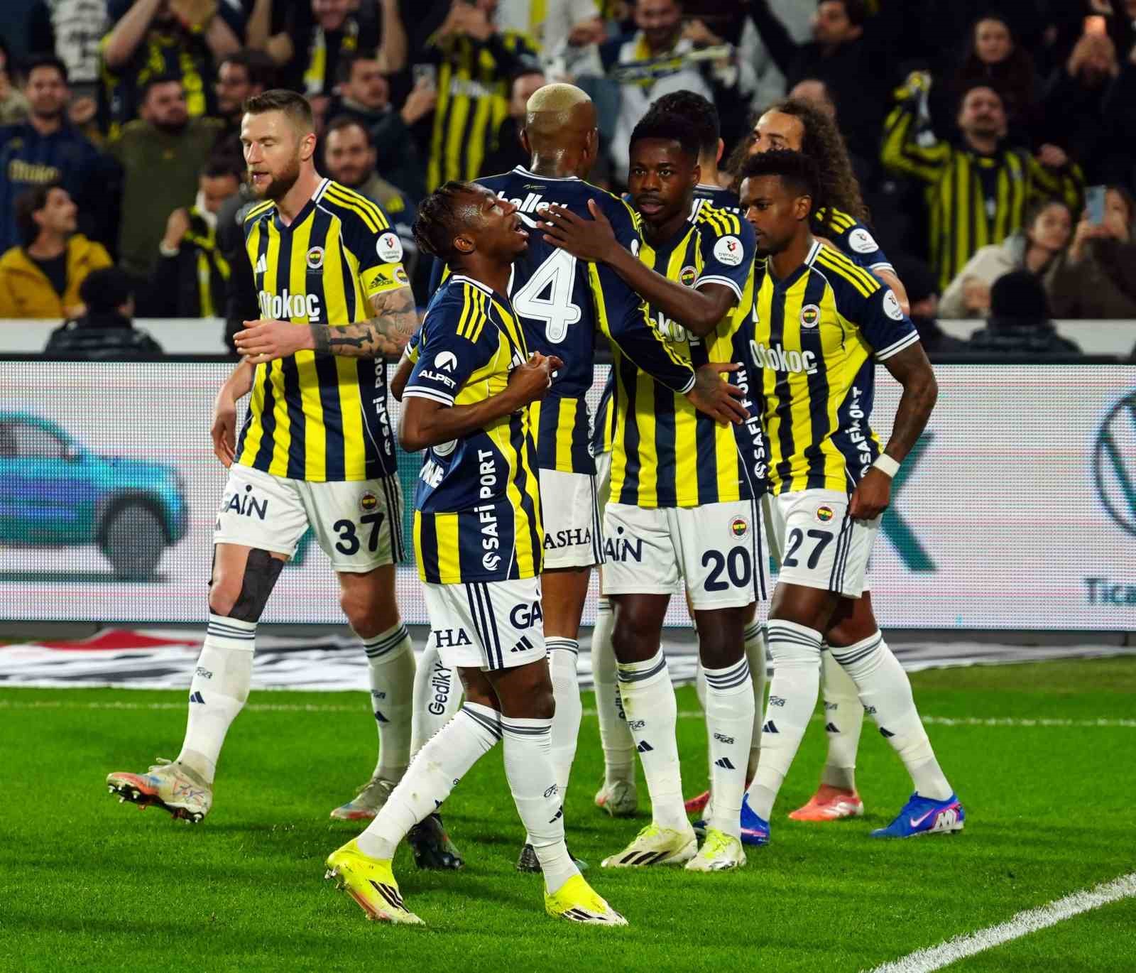 Fenerbahçe, FCSB’ye konuk olacak
