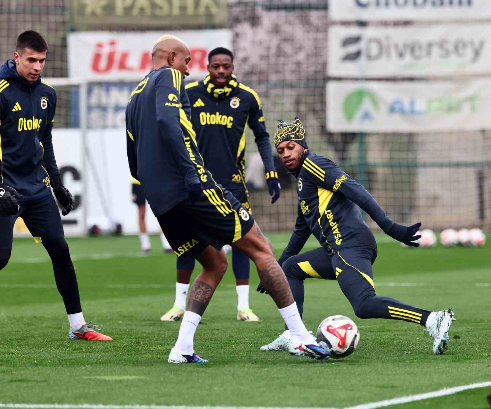 Fenerbahçe, Gaziantep FK maçı hazırlıklarına başladı

