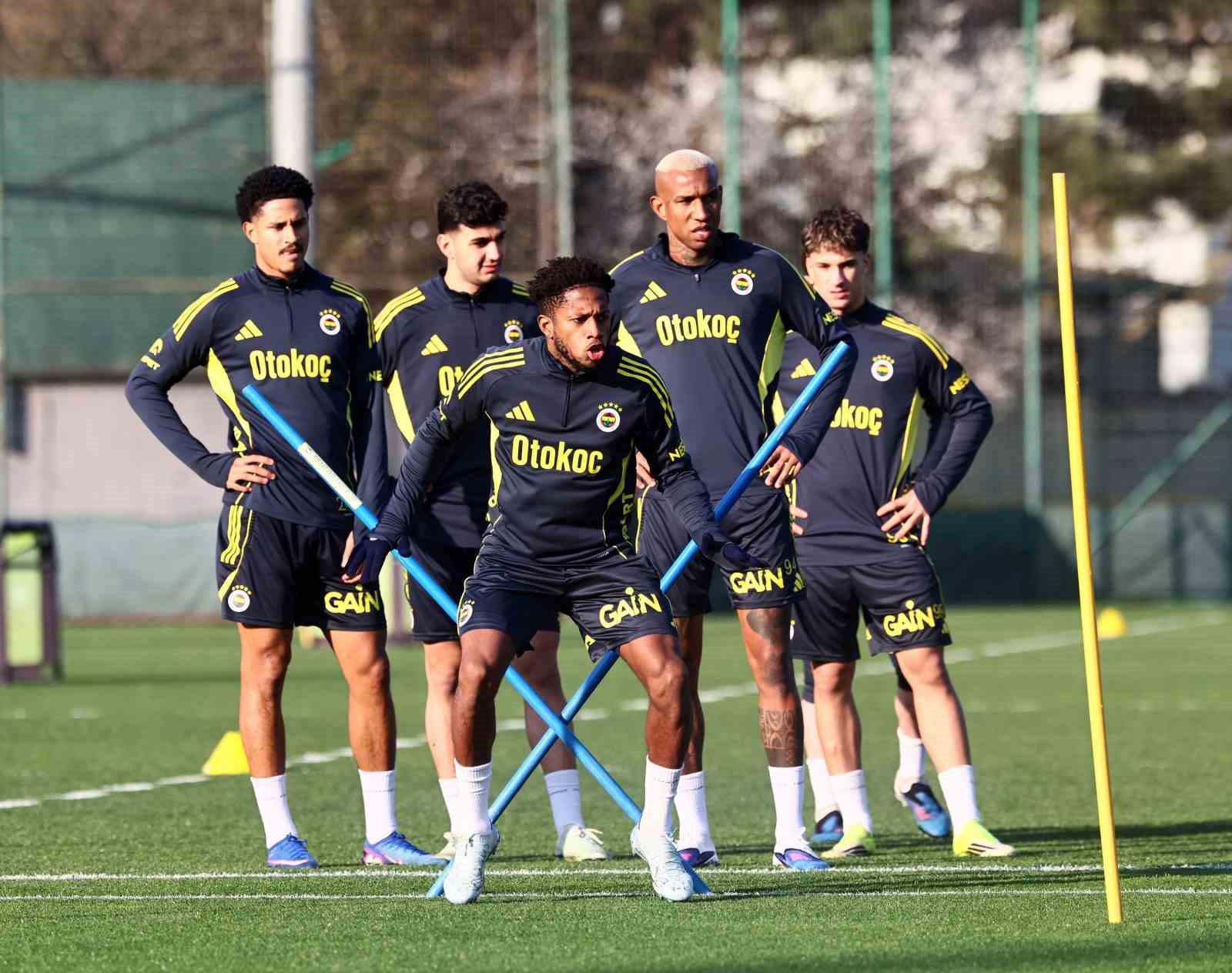 Fenerbahçe, Gaziantep FK maçı hazırlıklarını tamamladı
