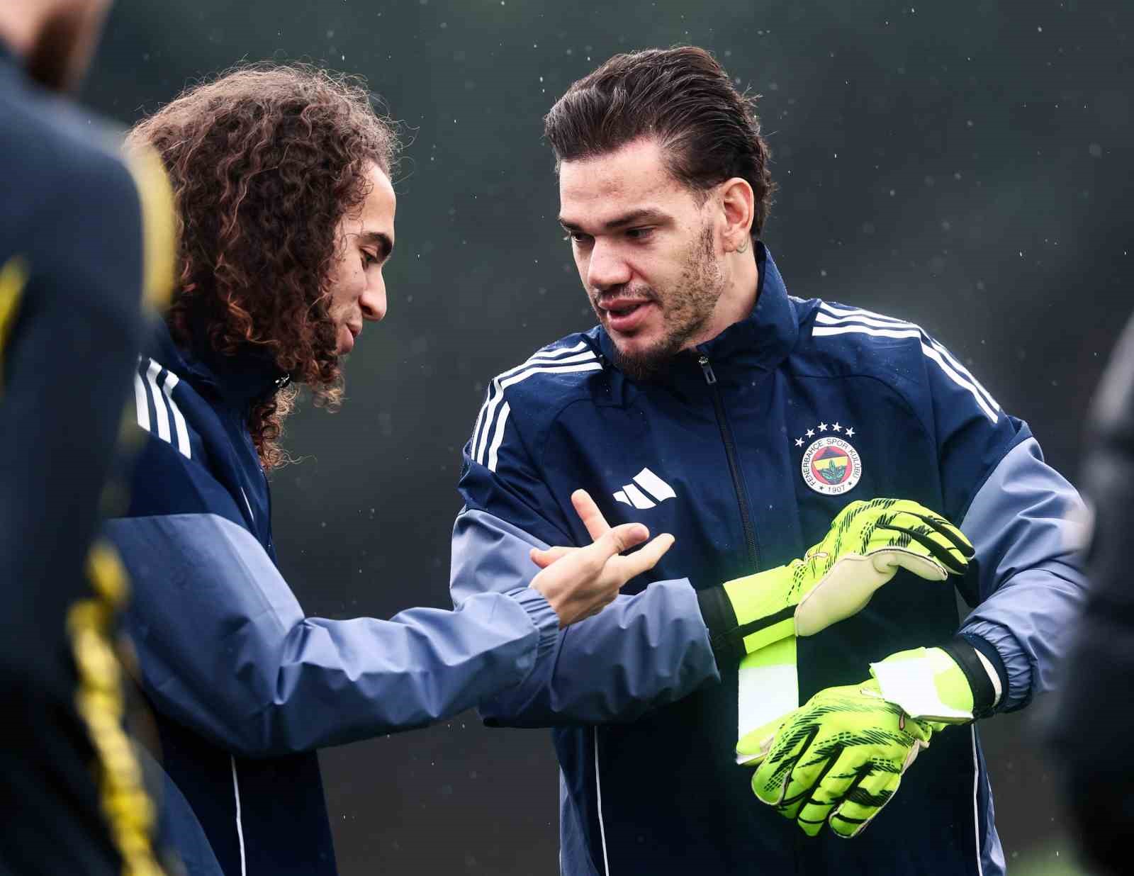 Fenerbahçe, Gençlerbirliği maçının hazırlıklarını tamamladı
