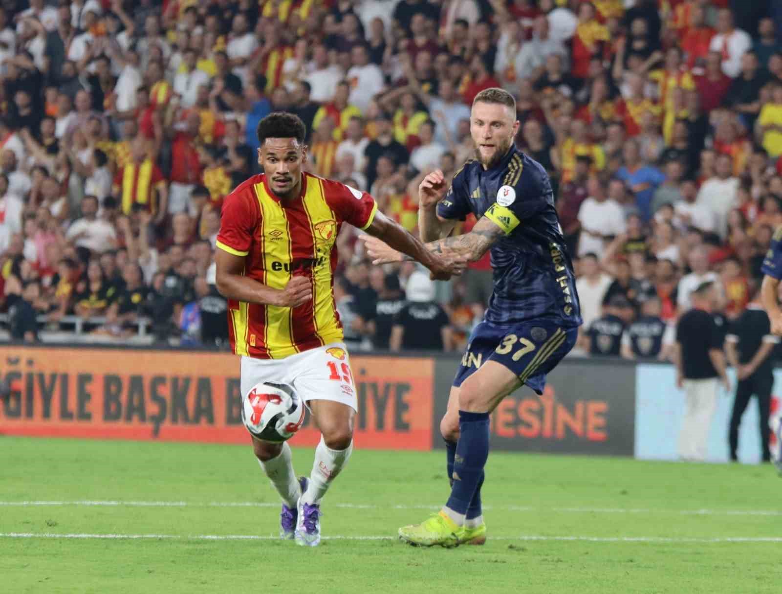 Fenerbahçe, Göztepe’yi konuk edecek
Fenerbahçe, Göztepe’yi konuk edecek