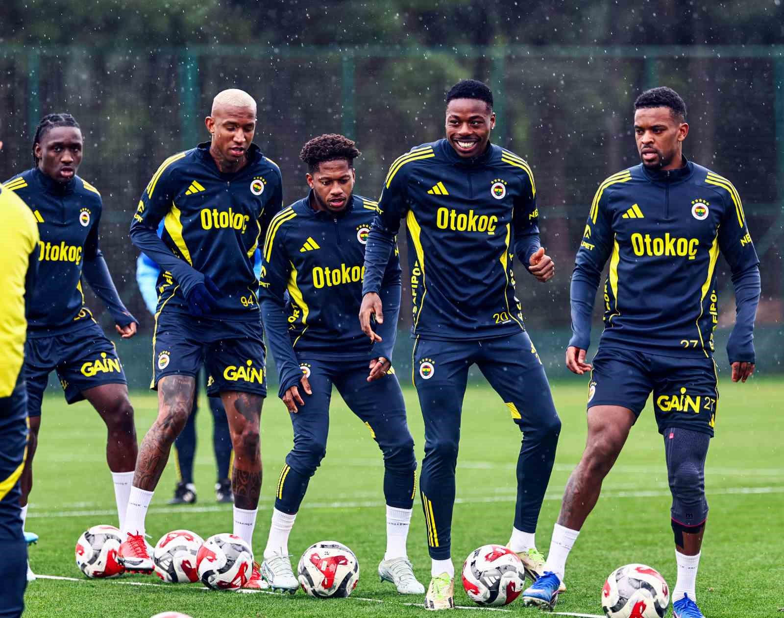 Fenerbahçe, Kayserispor maçı hazırlıklarını tamamladı
