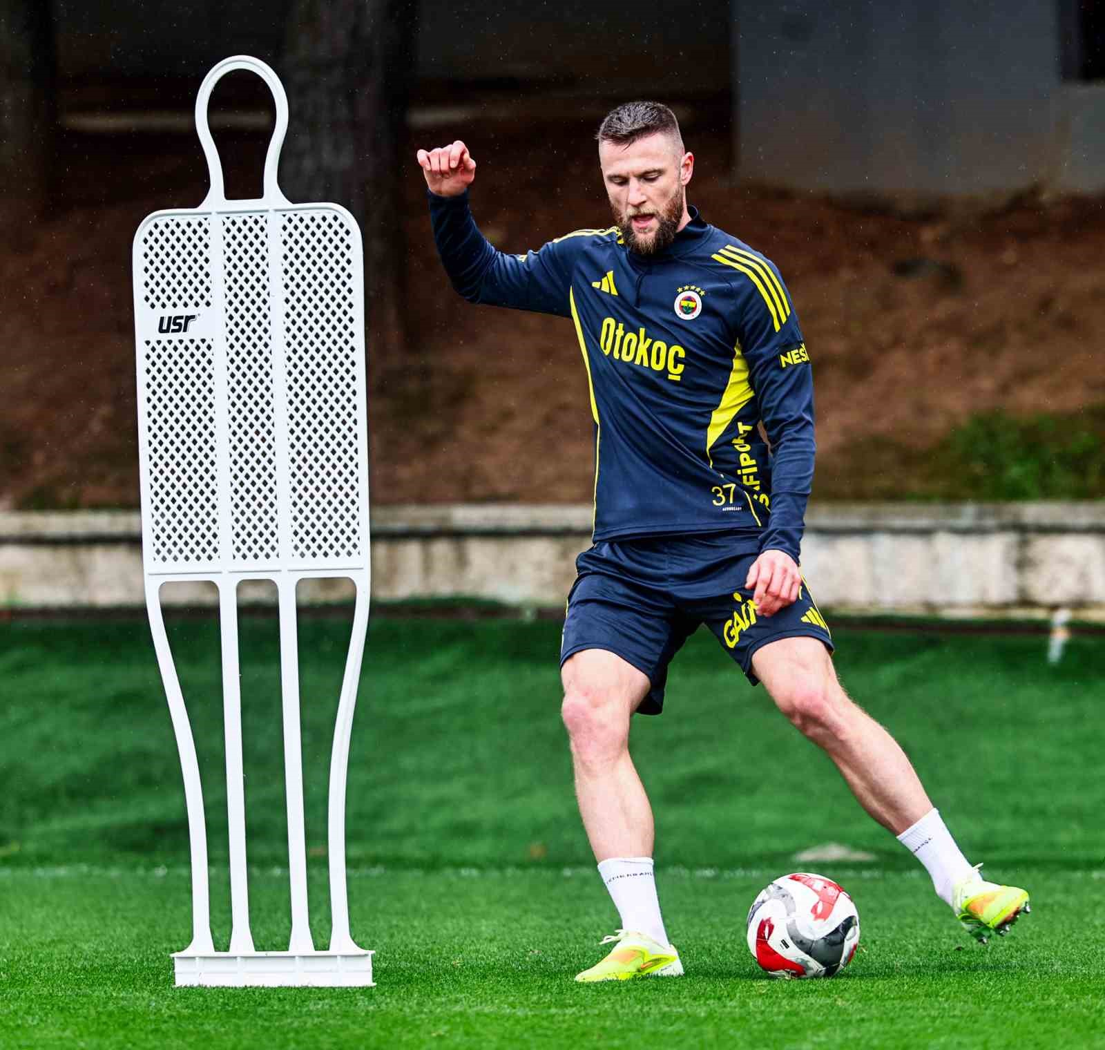 Fenerbahçe, Kayserispor maçı hazırlıklarını tamamladı
