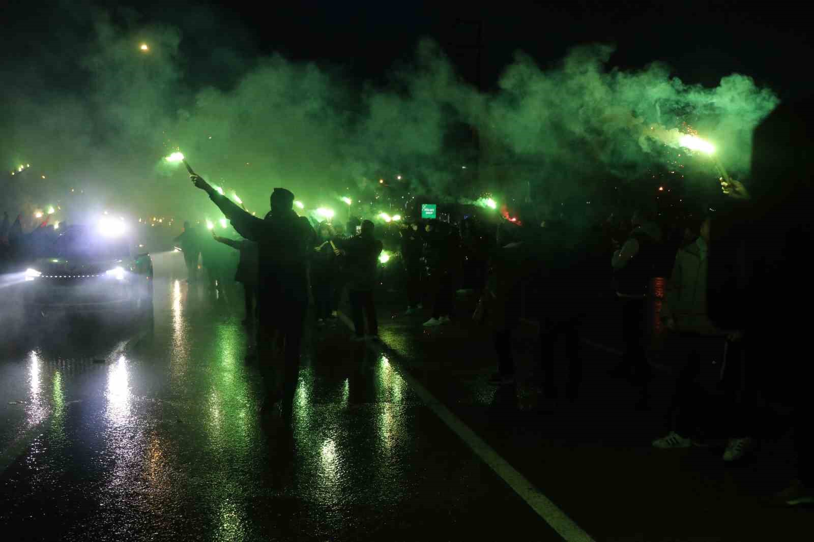 Fenerbahçe - Kocaelispor kafilesi stadyuma geldi
