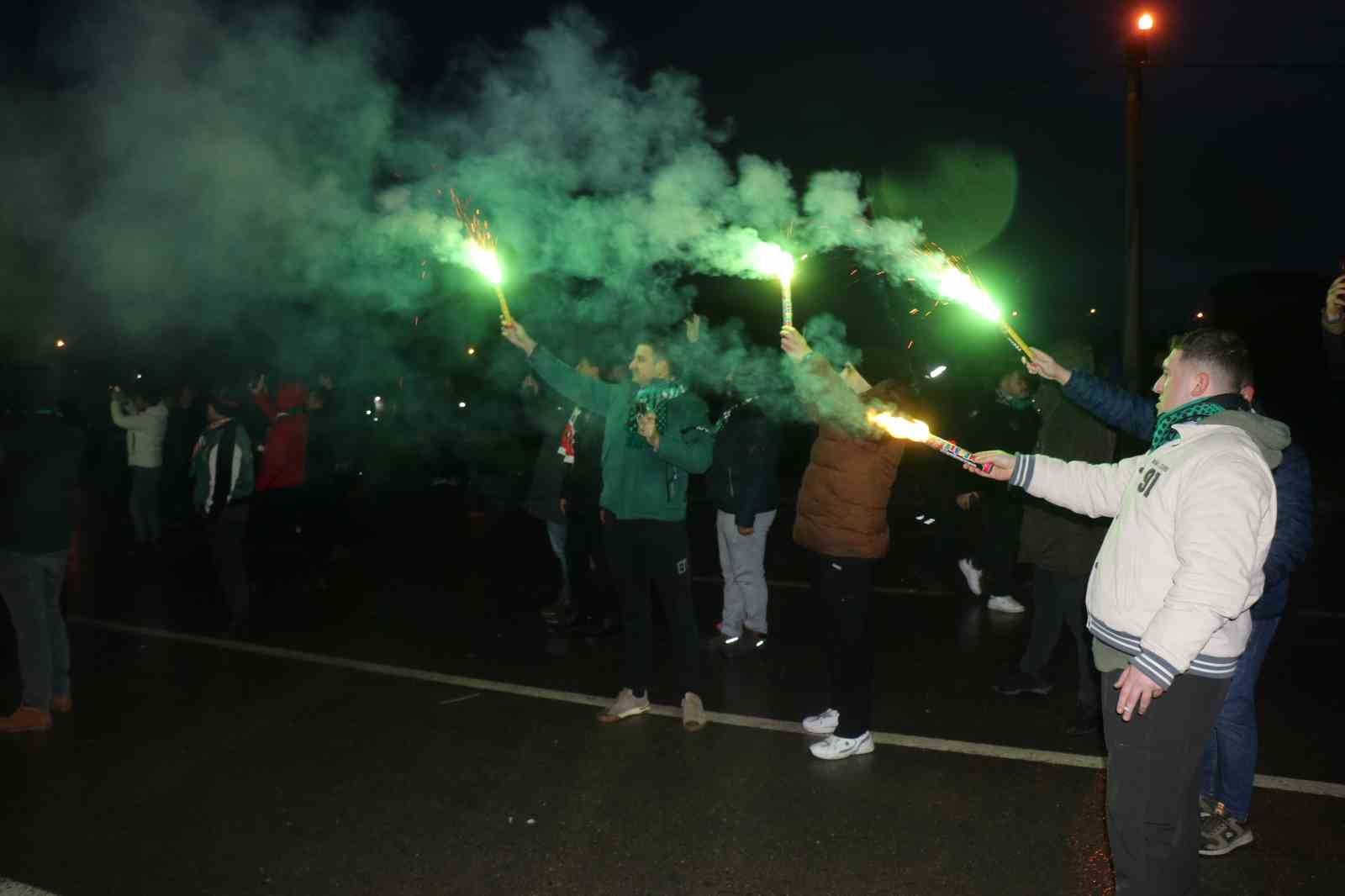 Fenerbahçe - Kocaelispor kafilesi stadyuma geldi
