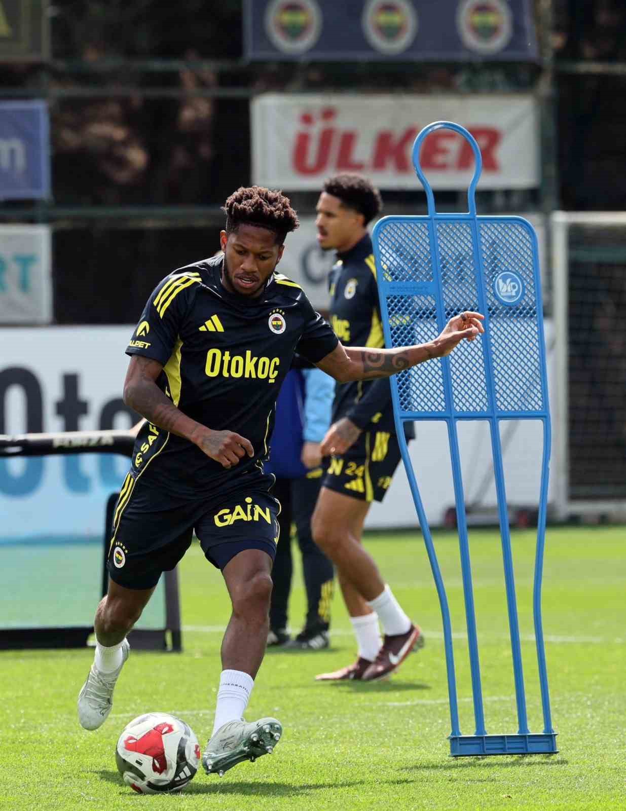 Fenerbahçe, Konyaspor maçı hazırlıklarına başladı
