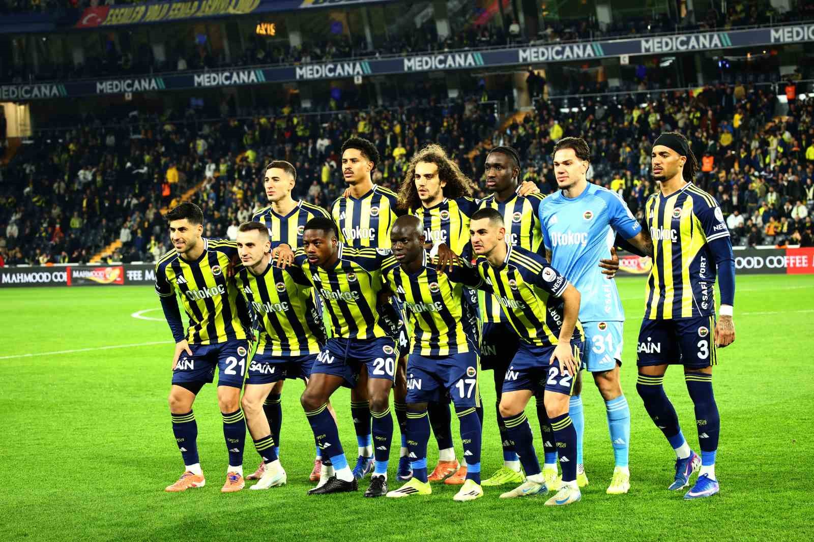 Fenerbahçe, ligde 2 hafta sonra kazandı
