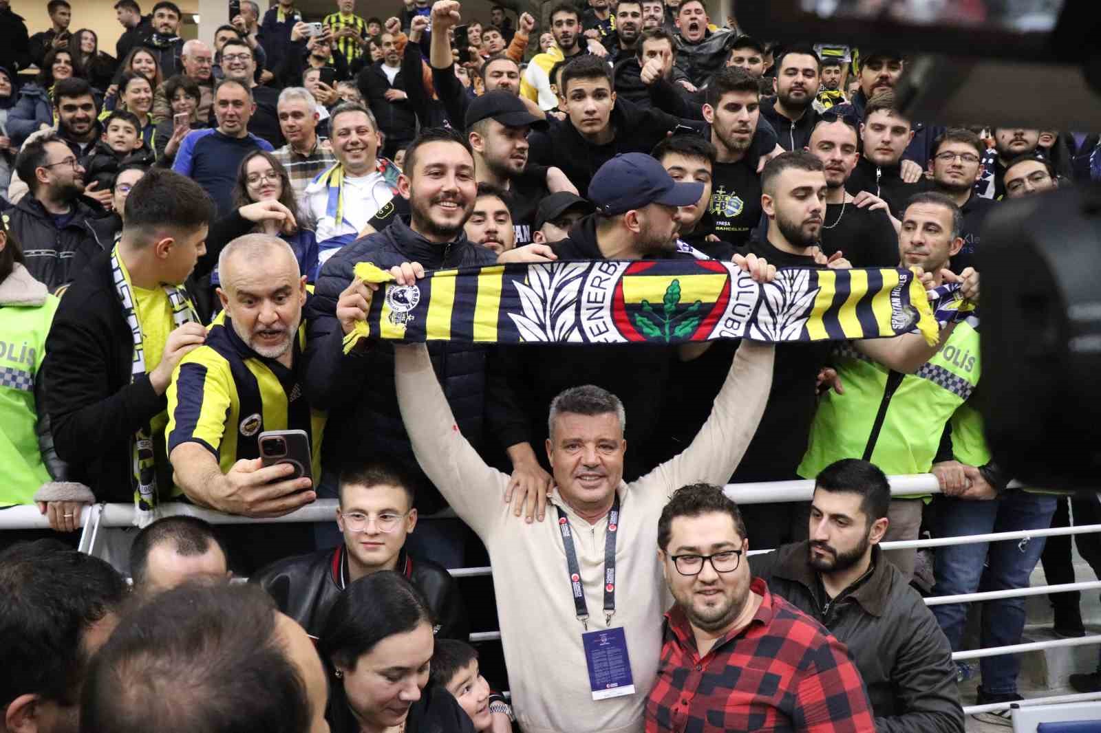 Fenerbahçe Opet, Halkbank Kadınlar Türkiye Kupası’nın sahibi oldu
