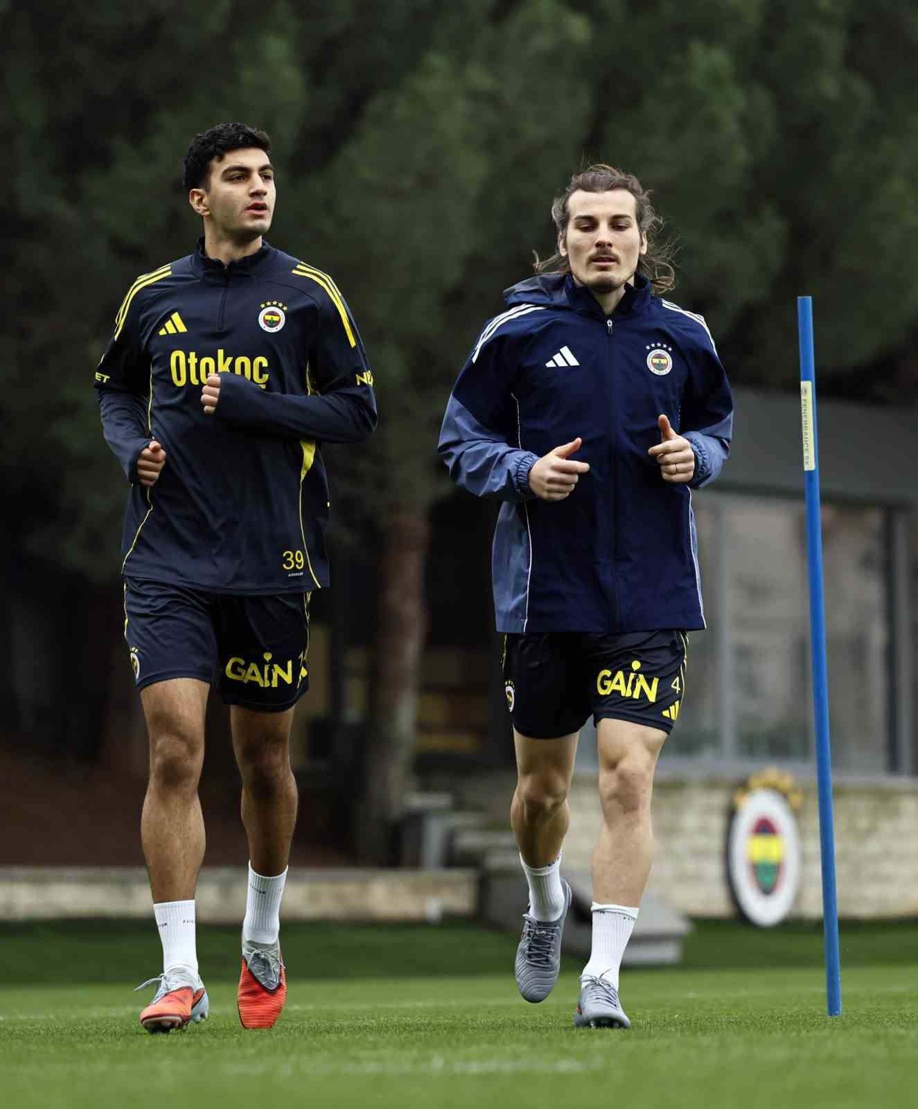 Fenerbahçe, Samsunspor maçı hazırlıklarına başladı
