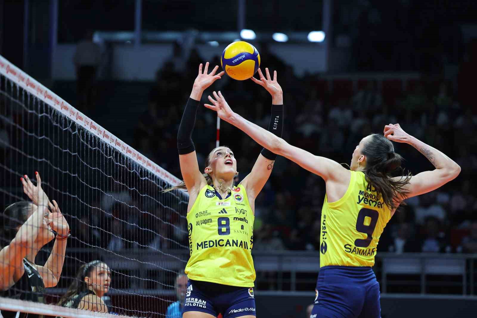 Fenerbahçe seriyi 1-1’e getirdi
