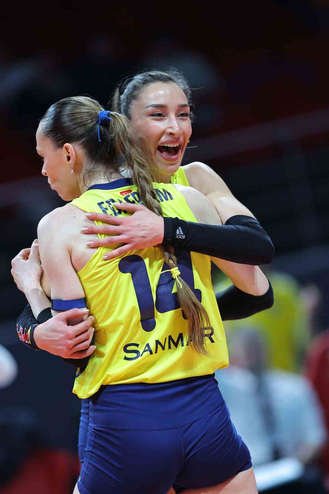 Fenerbahçe, Sultanlar Ligi’nde finalde
