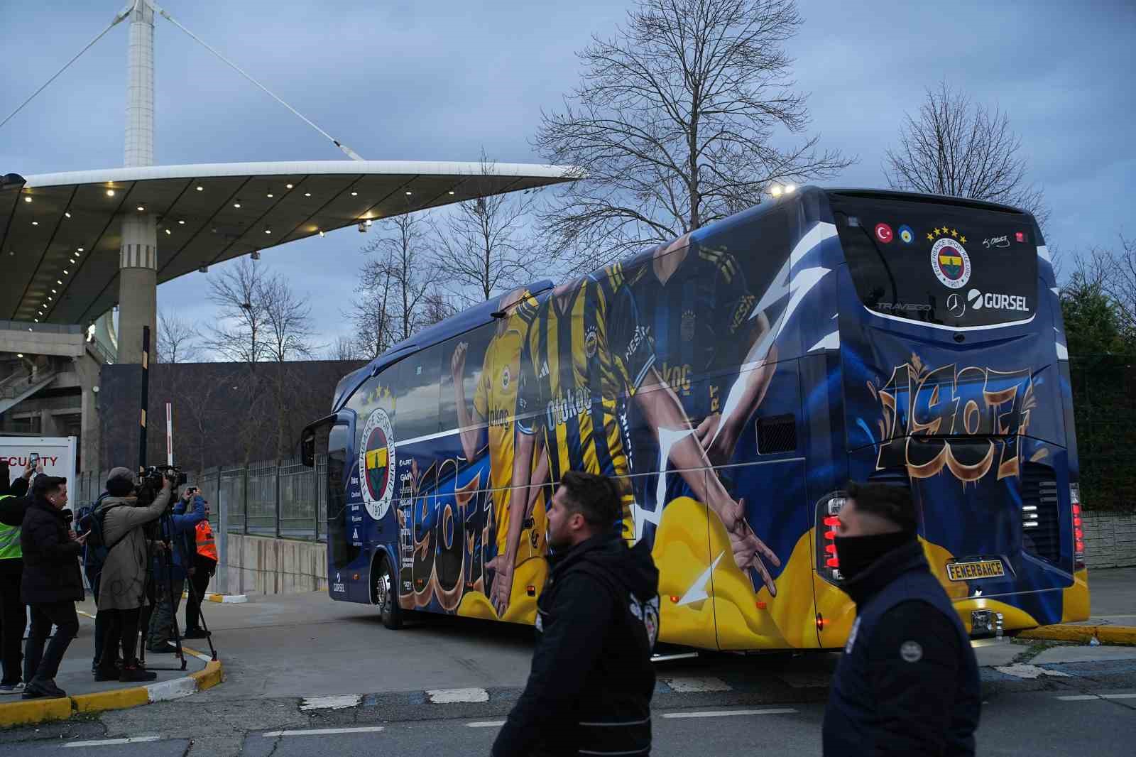 Fenerbahçe, Süper Kupa finali için stada geldi

