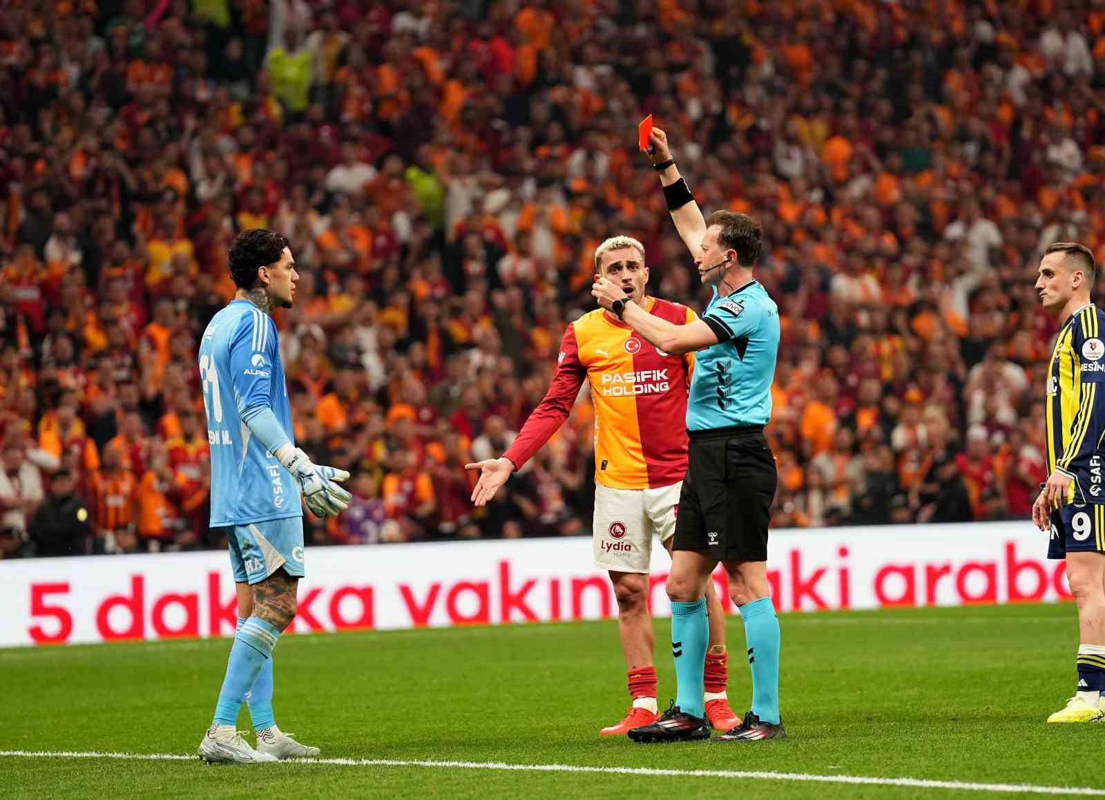 Fenerbahçe’de 4 futbolcu cezalı duruma düştü
