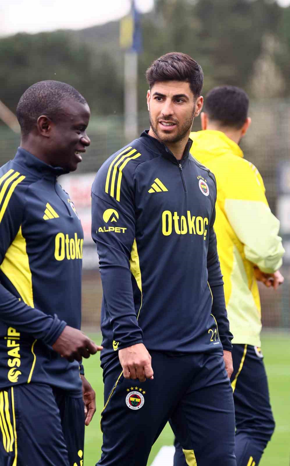 Fenerbahçe’de Beşiktaş derbisinin çalışmaları sürdü
