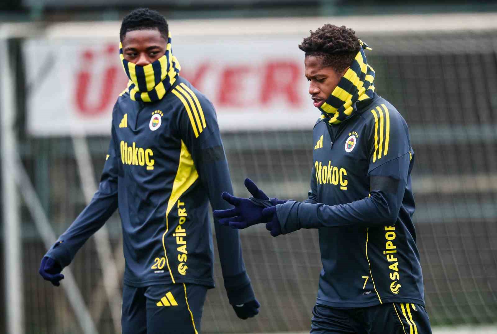 Fenerbahçe’de, Trabzonspor maçı hazırlıkları başladı
