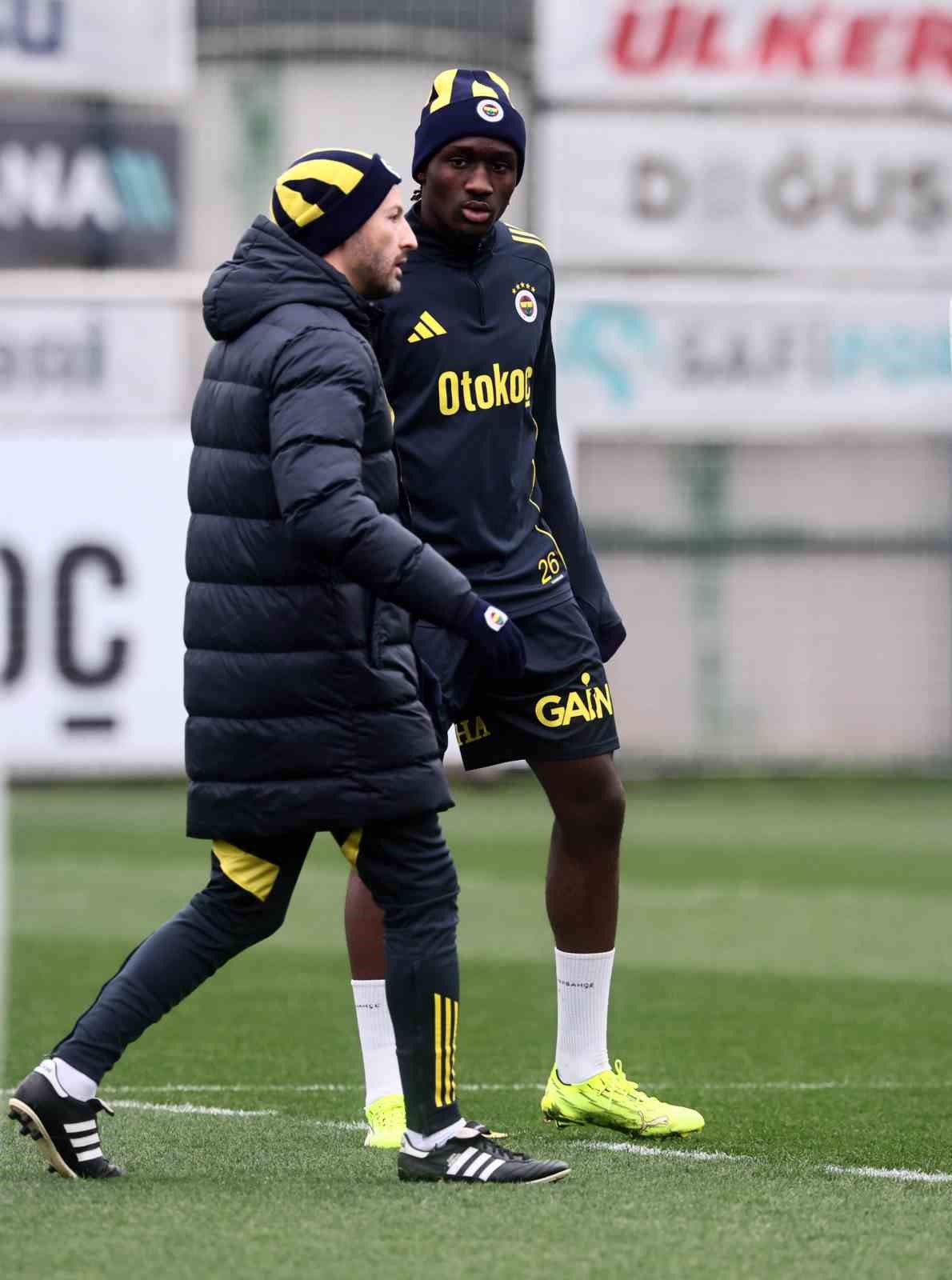 Fenerbahçe’de, Trabzonspor maçı hazırlıkları başladı
