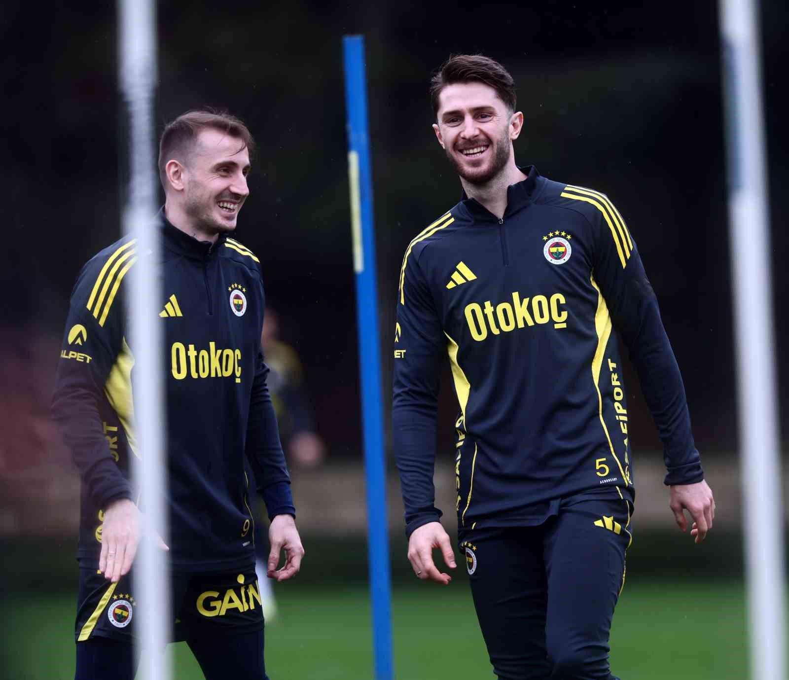 Fenerbahçe’de Trabzonspor maçı hazırlıkları tamamlandı
