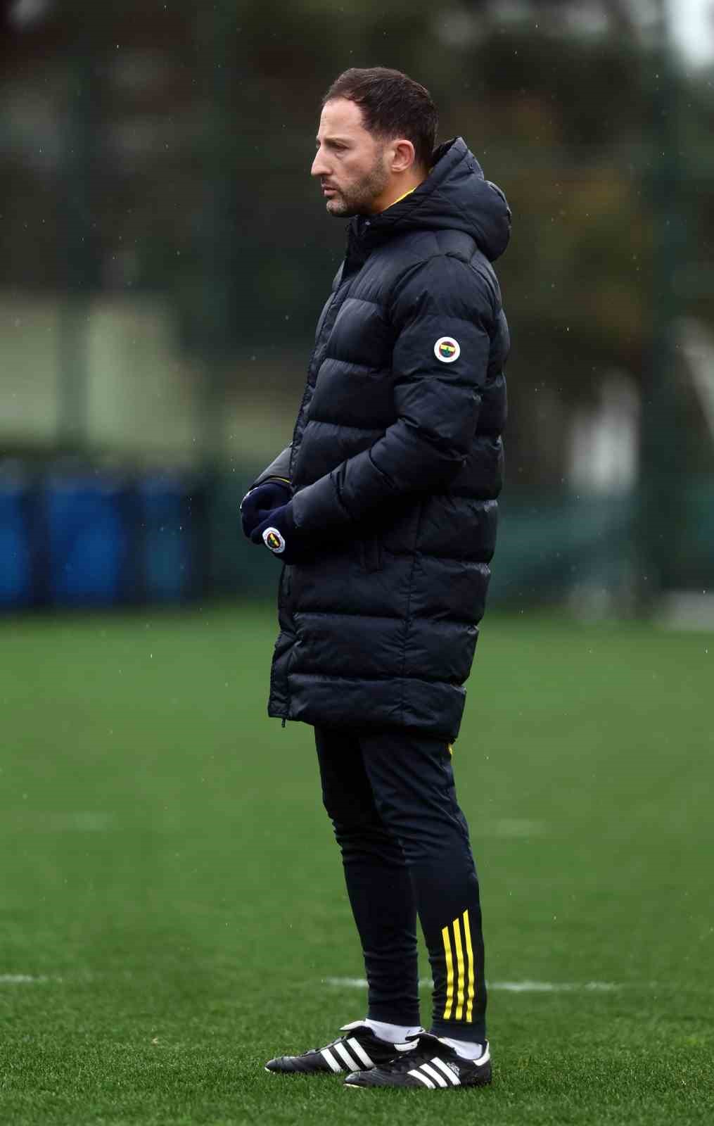 Fenerbahçe’de Trabzonspor maçı hazırlıkları tamamlandı
